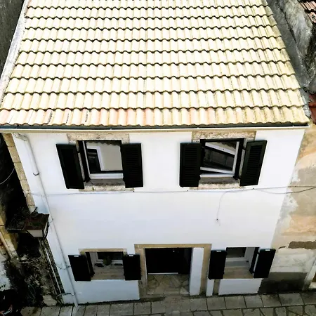 בית נופש Casa Charisma ליאפאדס